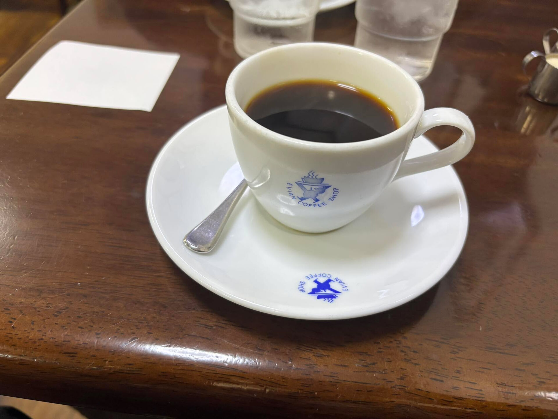 今日は神戸元町で一服☕️ 