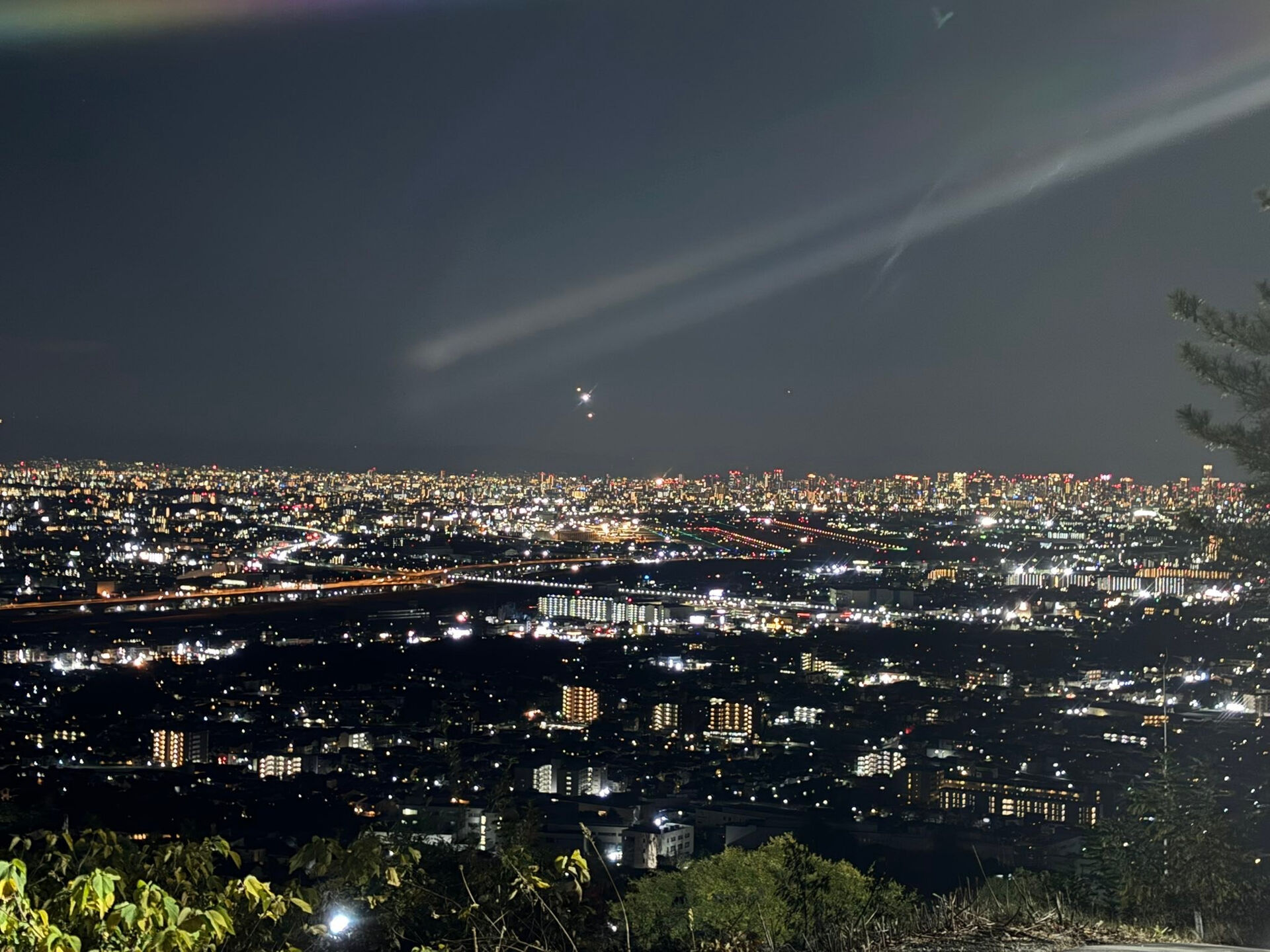 仕事の仲間と初めてのナイターゴルフ⛳️夜景の眺めは最高だけど